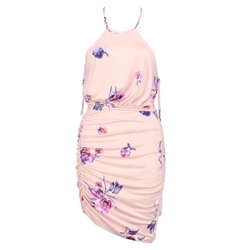 Strappy bodycon 🌸